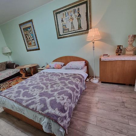House Hotel Apartments 2 Rivne Exterior foto